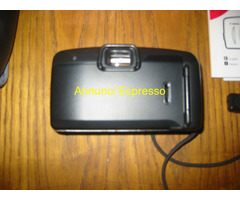 Macchina fotografica analogica Canon (leggere)