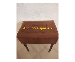 Macchina per cucire con mobiletto singer