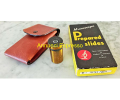 Microscopio portatile  da campo  vintage   in dota