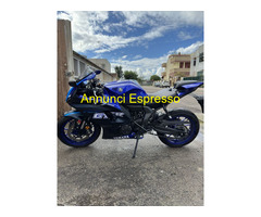 YAMAHA YZF R7 Sportive