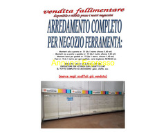ARREDAMENTO COMPLETO PER NEGOZIO FERRAMENTA