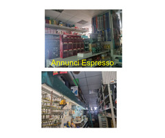 ARREDAMENTO COMPLETO PER NEGOZIO FERRAMENTA