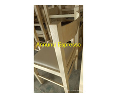 Sedia in legno con seduta ecopelle come nuove