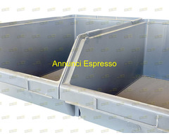 Cassette in plastica usate per minuteria