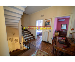 Villa a schiera mq300 Ristrutturato primo piano