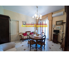 Villa a schiera mq300 Ristrutturato primo piano