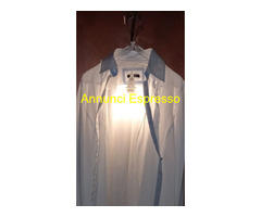 Cloth Hanger Lamp . Lampada da parete usata è real