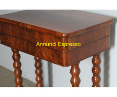 Antico tavolinetto lavoro noce metà XIX SEC noce