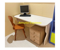 Scrivania in abete