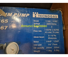 POMPA A VUOTO DELLA TECNOGAS BISTADIO VACUMETRO
