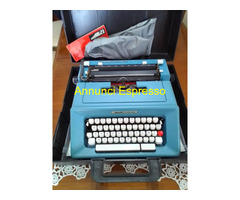 MACCHINA DA SCRIVERE OLIVETTI