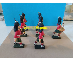 Soldatini scozzesi in parata