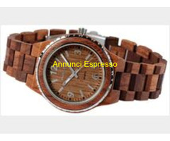 Orologio in legno con cinturino a maglie