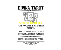 Divina Tarot cartomante sensitiva ritualista