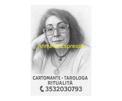 Divina Tarot cartomante sensitiva ritualista