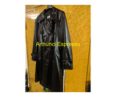 Vendo CAPPOTTO  da donna, nero, cerato, lucido