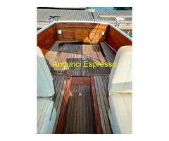 Barca a motore7 MARI Cantieri gatto  anno1974 lunghezza mt9