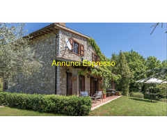 GUALDO CATTANEO Vendita Rustico/Casale 180 mq 