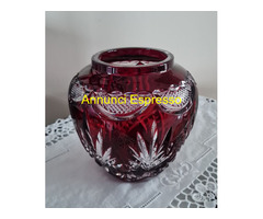 Vaso in cristallo al piombo con intagliatura a man