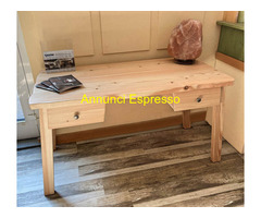 Scrivania in larice massello