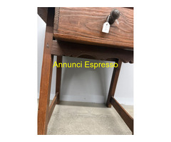 Tavolinetto basso a capretta, arte povera toscana