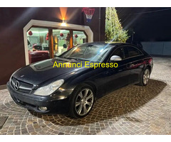 MERCEDES 320 CLS- C219 cdi v6 Chrome auto Berlina