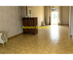 Quadrilocale mq100 Da ristrutturare terzo piano