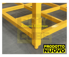 Bancali o pallet in ferro accatastabili