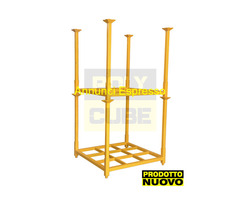 Bancali o pallet in ferro accatastabili