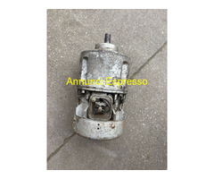 Motoriduttore Sirem per refrigeratore latte.