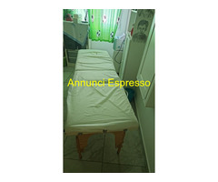 Vendo lettino per massaggi usato