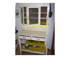 Credenza bianca e vetrinetta antica