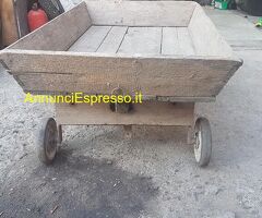 Carrello antico per arredamento