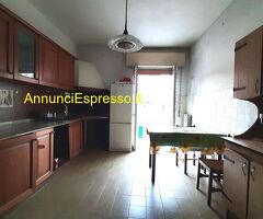 Appartamento mq76 Da ristrutturare terzo piano