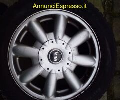 Cerchi in lega Mini con Pneumatici Snowcontrol