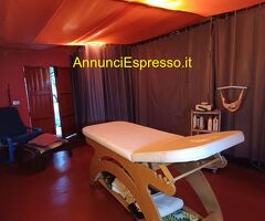 IL PRANOTERAPEUTA cerca  MASSAGGIATRICE nel settore Formazione con  esperienza