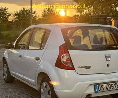 DACIA Sandero Sandero I 2008 1.4 8v Laureate Gpl Berlina
