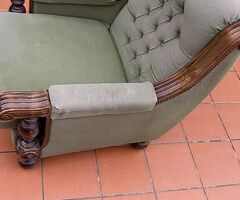 Poltrona Vintage Capitonné in Velluto Verde Bosco