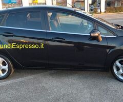 FORD Fiesta 6ª serie 1.4 5p. Benzina/GPL Titanium  Berlina