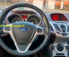 FORD Fiesta 6ª serie 1.4 5p. Benzina/GPL Titanium  Berlina