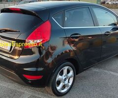 FORD Fiesta 6ª serie 1.4 5p. Benzina/GPL Titanium  Berlina