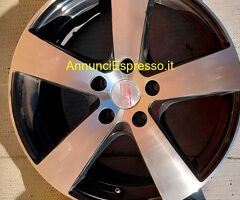 Cerchi in lega da 17 pollici con gomme invernali