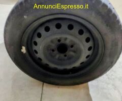 Vendo GOMME TERMICHE 175-65-R14 PER YARIS 1a s.