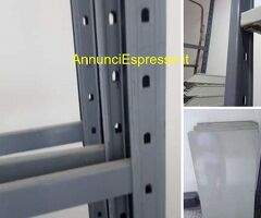 Ripiani metallici rinforzati per scaffali