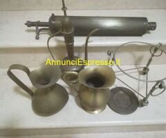 VENDO VARI OGGETTI IN OTTONE,