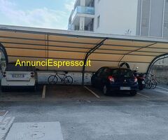 Posto auto coperto mq15 Ristrutturato piano seminterrato