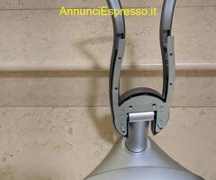 Vendo PIEDISTALLO PORTA TV universale