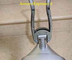 Vendo PIEDISTALLO PORTA TV universale