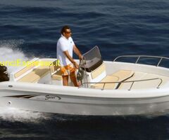 BARCA SAVER OPEN 4,50 CON MOTORE E RIMORCHIO