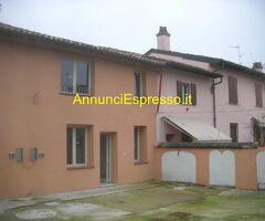 Villa a schiera mq120 Ristrutturato piano terra